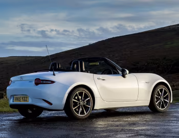 Mazda MX-5 [UK-spec] (ND) '2015–pr.