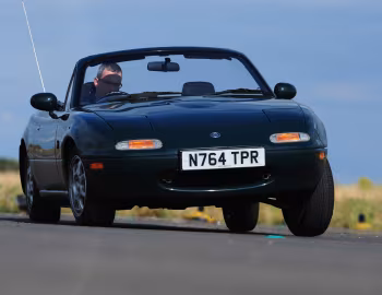 Mazda MX-5 [UK-spec] (NA) '1993–10.1997
