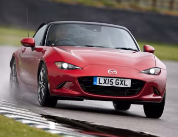 Mazda MX-5 [UK-spec] (ND) '2015–pr.