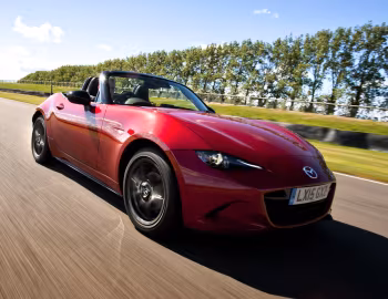 Mazda MX-5 [UK-spec] (ND) '2015–pr.