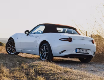 Mazda MX-5 "100th Anniversary" [EU-spec] (ND) '2020