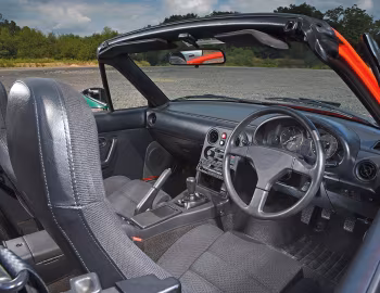 Interior Mazda MX-5 "Le Mans" [UK-spec] (NA) '08–12.1991