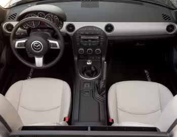 Interior 2010–12 Mazda MX-5 Miata PRHT [North America] (NC2) '2009–12