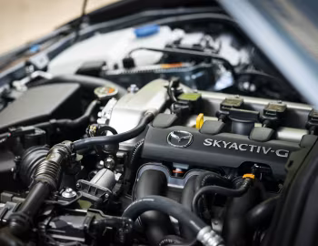 Bajo el capó Mazda MX-5 "R-Sport" [UK-spec] (ND) '2020