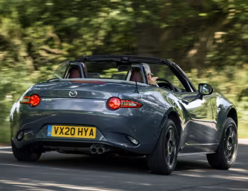 Mazda MX-5 "R-Sport" [UK-spec] (ND) '2020