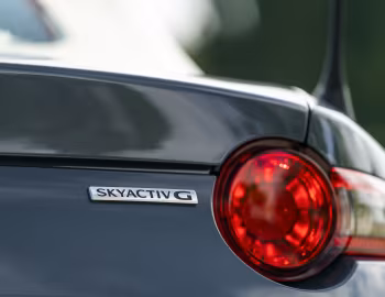 Mazda MX-5 "R-Sport" [UK-spec] (ND) '2020