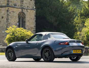 Mazda MX-5 "R-Sport" [UK-spec] (ND) '2020