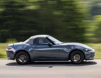 Mazda MX-5 "R-Sport" [UK-spec] (ND) '2020