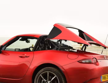 Mazda MX-5 RF [UK-spec] (ND) '2017–pr.