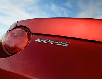Mazda MX-5 RF [UK-spec] (ND) '2017–pr.