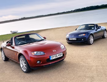 Mazda MX-5 Roadster-Coupe [UK-spec] (NC1) '2006–08