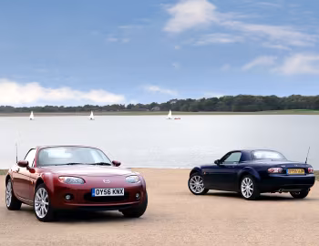 Mazda MX-5 Roadster-Coupe [UK-spec] (NC1) '2006–08