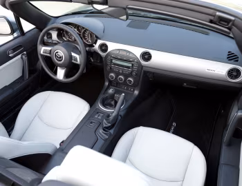 Interior Mazda MX-5 Roadster-Coupe "Nekki" [France] (NC2) '2011