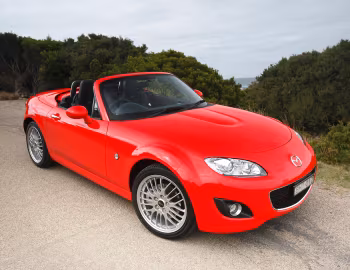 Mazda MX-5 Roadster-Coupe Sports (NC2) '2008–12