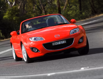 Mazda MX-5 Roadster-Coupe Sports (NC2) '2008–12