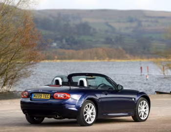 Mazda MX-5 Roadster [UK-spec] (NC2) '2008–12