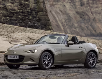 Mazda MX-5 Roadster 1.5 Exclusive Line [UK-spec] (ND) '2024–pr.