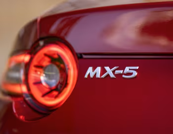 Mazda MX-5 Roadster 2.0 Homura [UK-spec] (ND) '2024–pr.