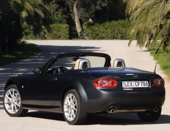 Mazda MX-5 Roadster Coupe (NC2) '2008–12