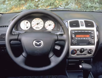 Panel frontal 2001–03 Mazda Protegé (BJ) '2000–03