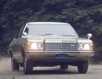Mazda Roadpacer AP [Japan] (RA13S) '03–10.1975