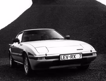 Mazda RX-7 [Worldwide] (SA) '1981–85