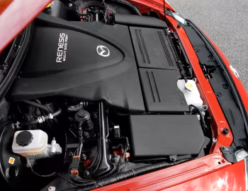 Bajo el capó Mazda RX-8 [UK-spec] '2003–08