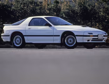 Mazda Savanna RX-7 ∞ (FC3S) '08.1986–01.1988