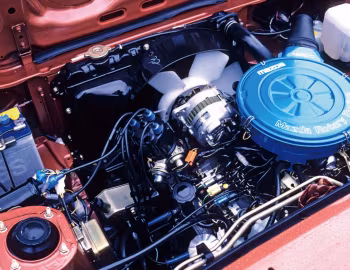 Bajo el capó Mazda Savanna RX-7 (SA) '03.1978–08.1983
