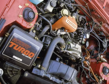 Bajo el capó Mazda Savanna RX-7 Turbo GT-X (SA) '09.1983–09.1985