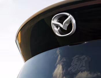 Logotipo Mazda Senku Concept '10.2005