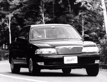 Mazda Sentia (HE) '11.1995–09.1997