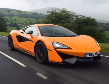 McLaren 570S Coupé [UK-spec] '2015–21