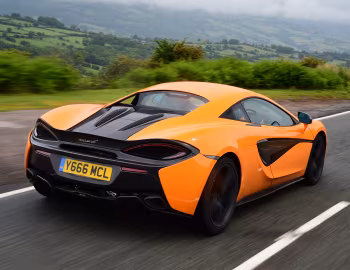 McLaren 570S Coupé [UK-spec] '2015–21