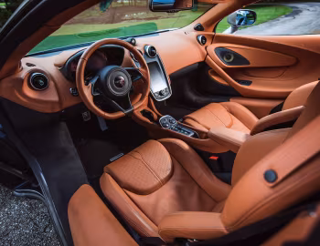 Interior 2016–21 McLaren 570S Coupé [North America] '2015–21