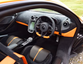Painel frontal McLaren 570S Coupé [UK-spec] '2015–21