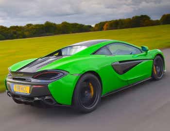 McLaren 570S Coupé [UK-spec] '2015–21