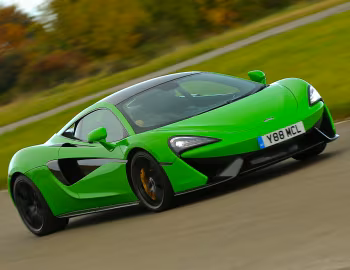 McLaren 570S Coupé [UK-spec] '2015–21