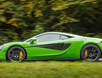 McLaren 570S Coupé [UK-spec] '2015–21