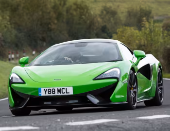 McLaren 570S Coupé [UK-spec] '2015–21