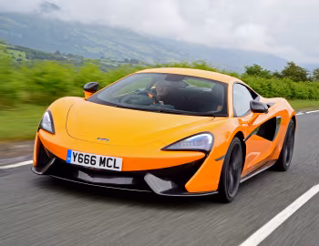 McLaren 570S Coupé [UK-spec] '2015–21