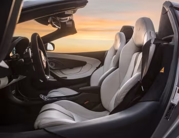 Intérieur 2018–21 McLaren 570S Spider [North America] '2017–21