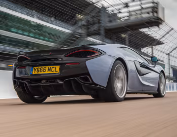 McLaren 570S Track Pack [UK-spec] '2017–21