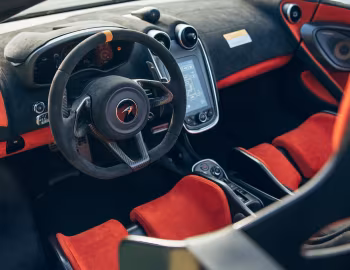 Painel frontal 2020–21 McLaren 600LT Spider [North America] '2019–21