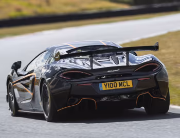 McLaren 620R [UK-spec] '2020–21