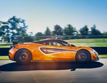 McLaren 620R [UK-spec] '2020–21