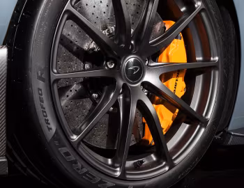McLaren 675LT [UK-spec] '2015–17