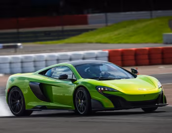 2016–17 McLaren 675LT [North America] '2015–17