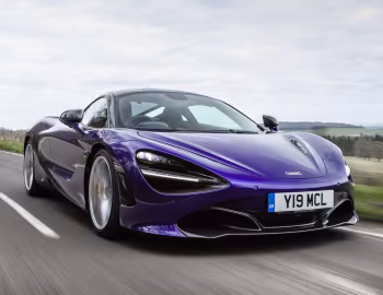 McLaren 720S Coupé [UK-spec] '2017–23