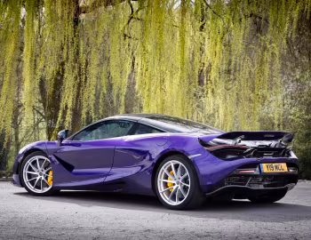 McLaren 720S Coupé [UK-spec] '2017–23